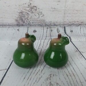 Vintage Ceramic Pear Salt & Pepper Shaker Set Green Fruit Kitchen Decor